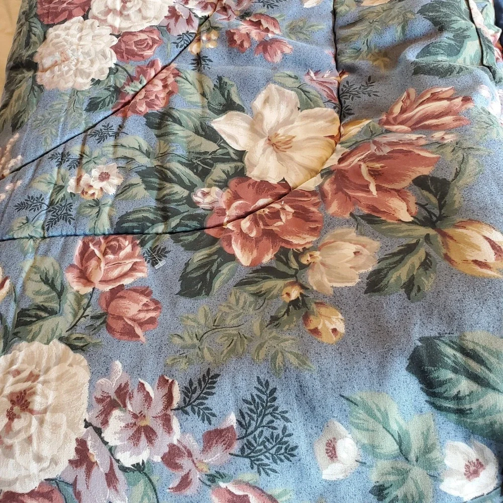 Vintage Springmaid Floral Chintz Gingham Reversible Comforter Blue Pink 86x76